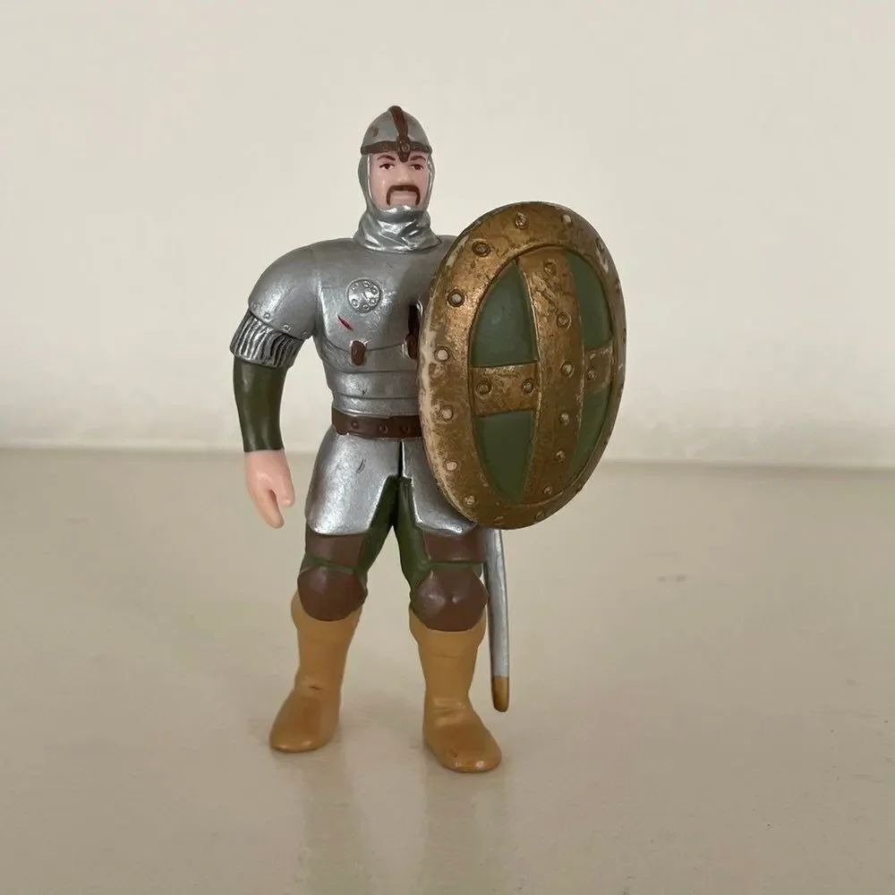 ELC knight with shield
